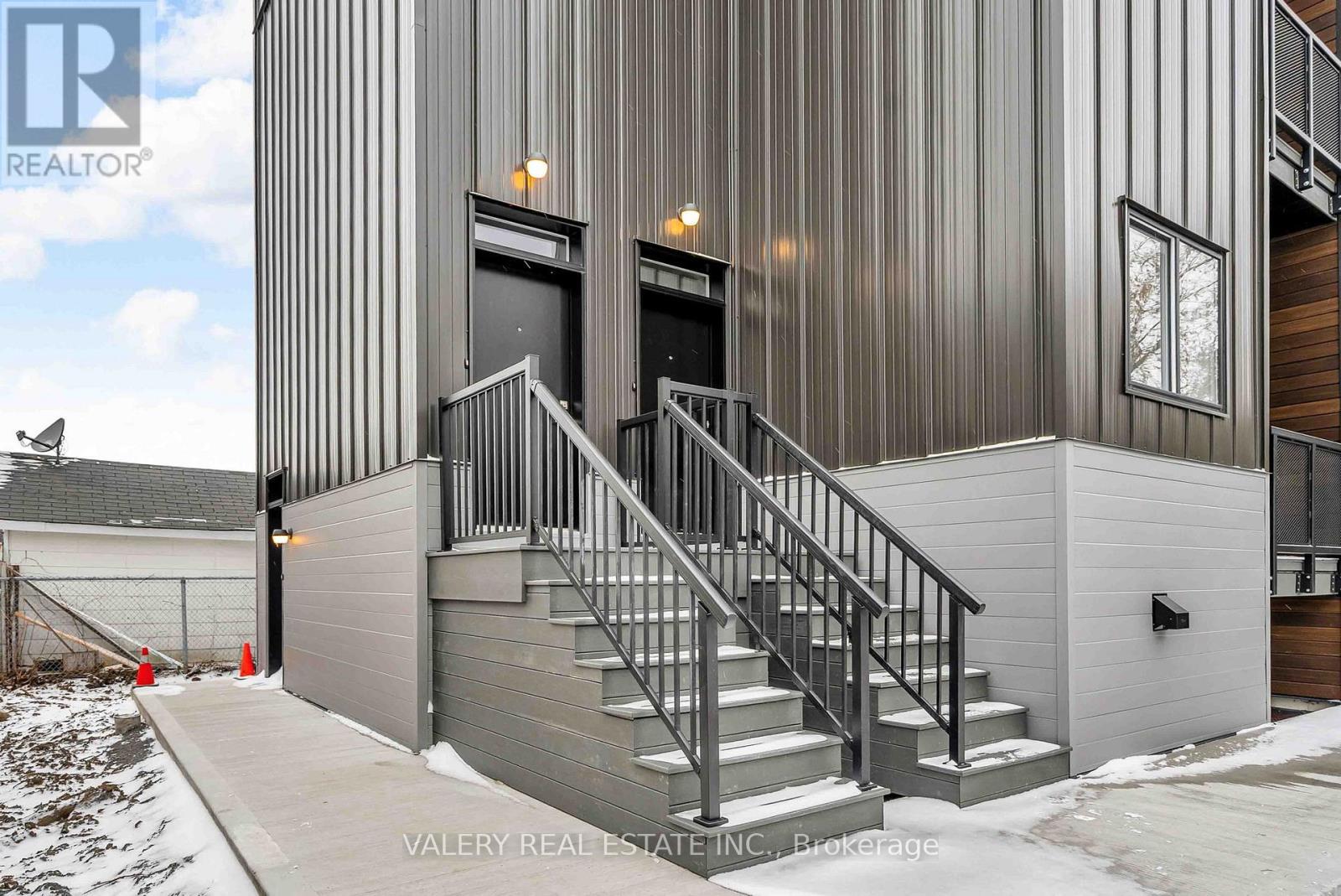 11B - 600 Second Street E, Cornwall, ON - With Exterior