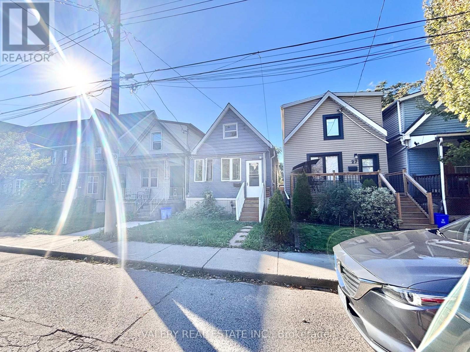 25 Niagara Street, Hamilton, ON - Outdoor