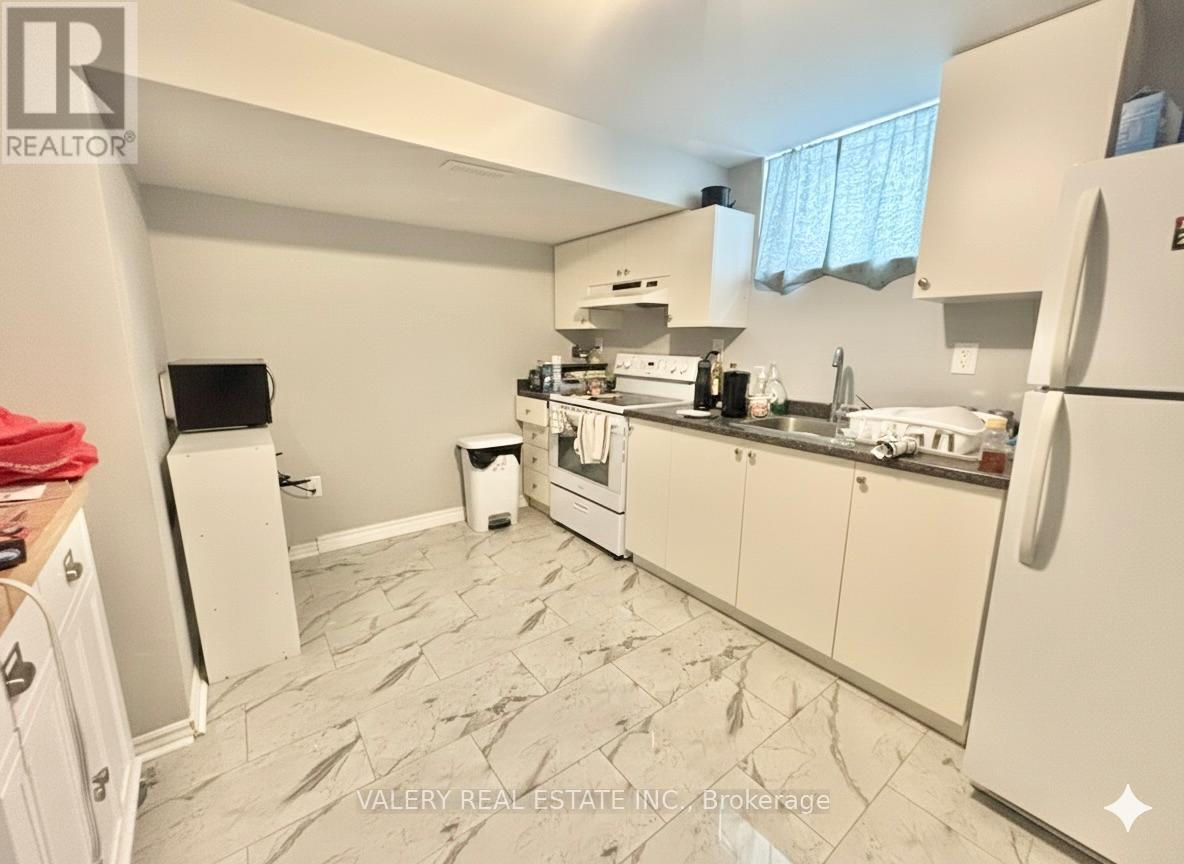 265 West 2Nd Street, Hamilton, ON - Indoor Photo Showing Other Room