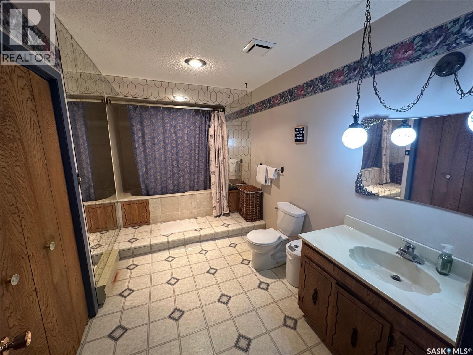 115 Main Street, Limerick, SK