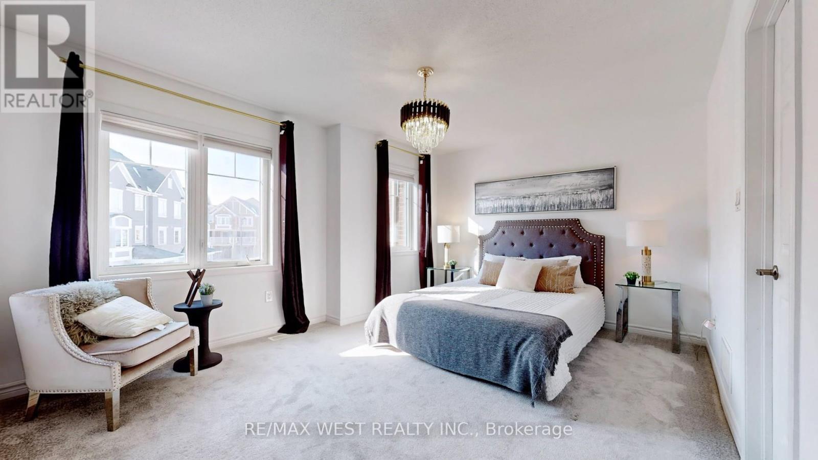902 Sumac Crescent, Milton, ON - Indoor Photo Showing Bedroom
