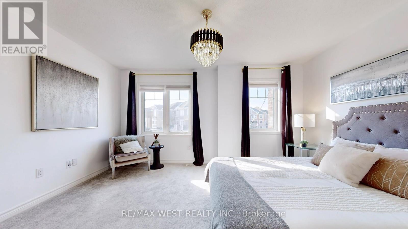 902 Sumac Crescent, Milton, ON - Indoor Photo Showing Bedroom
