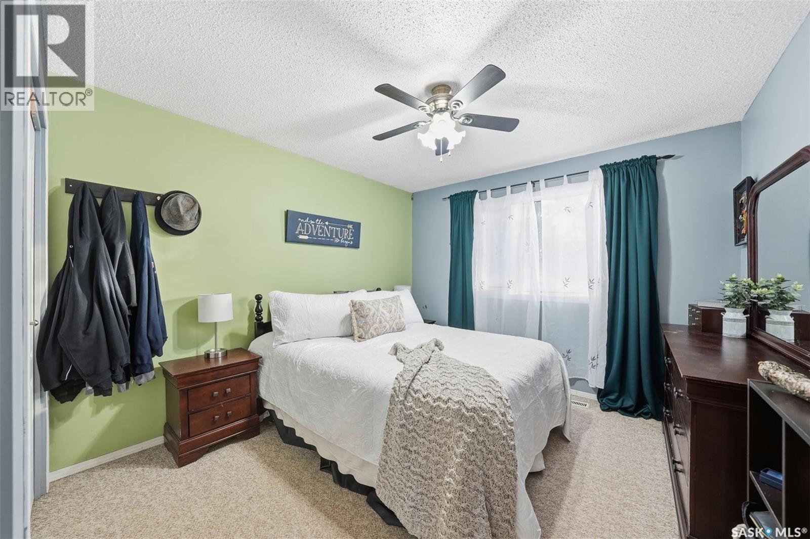 42 Macdowall Crescent, Prince Albert, SK - Indoor Photo Showing Bedroom