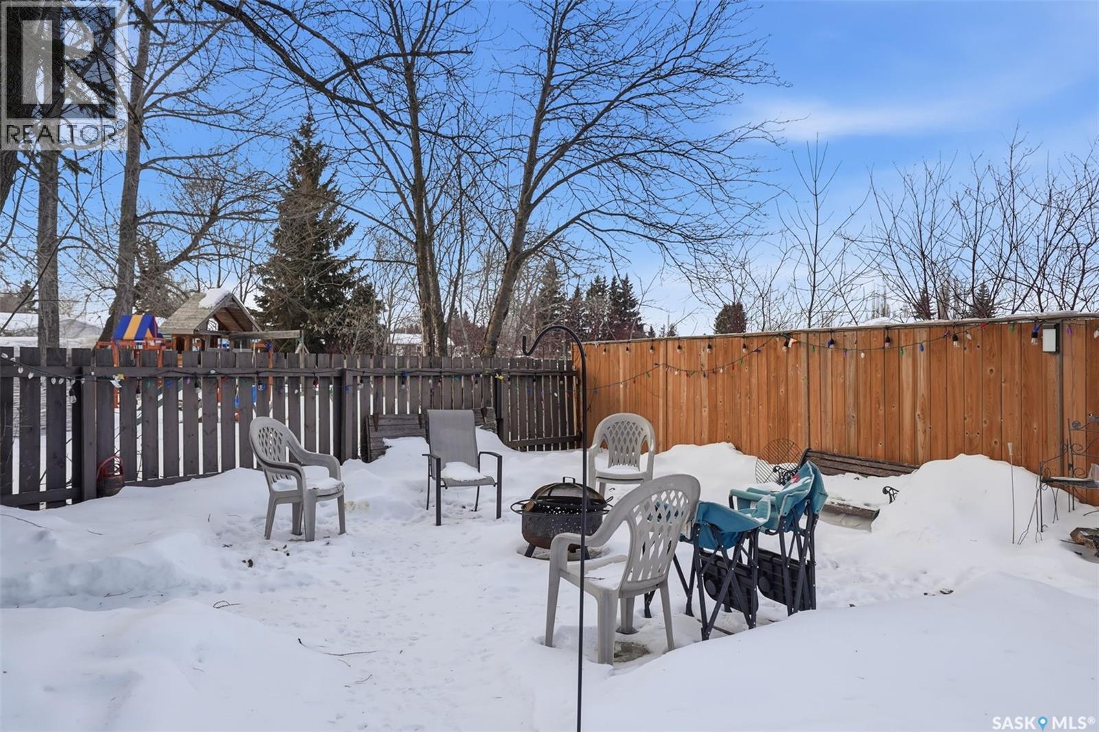 42 Macdowall Crescent, Prince Albert, SK - Outdoor