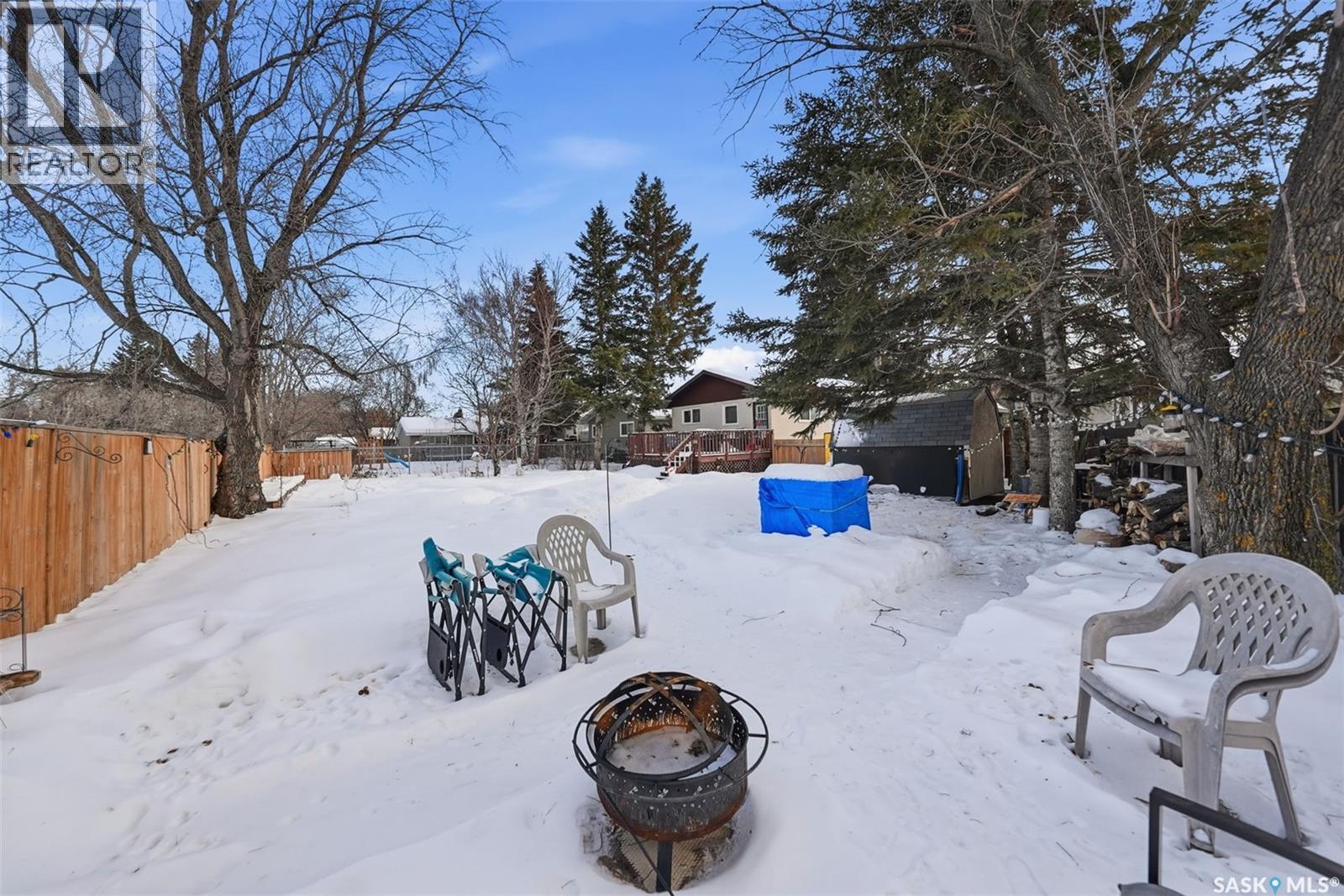 42 Macdowall Crescent, Prince Albert, SK - Outdoor