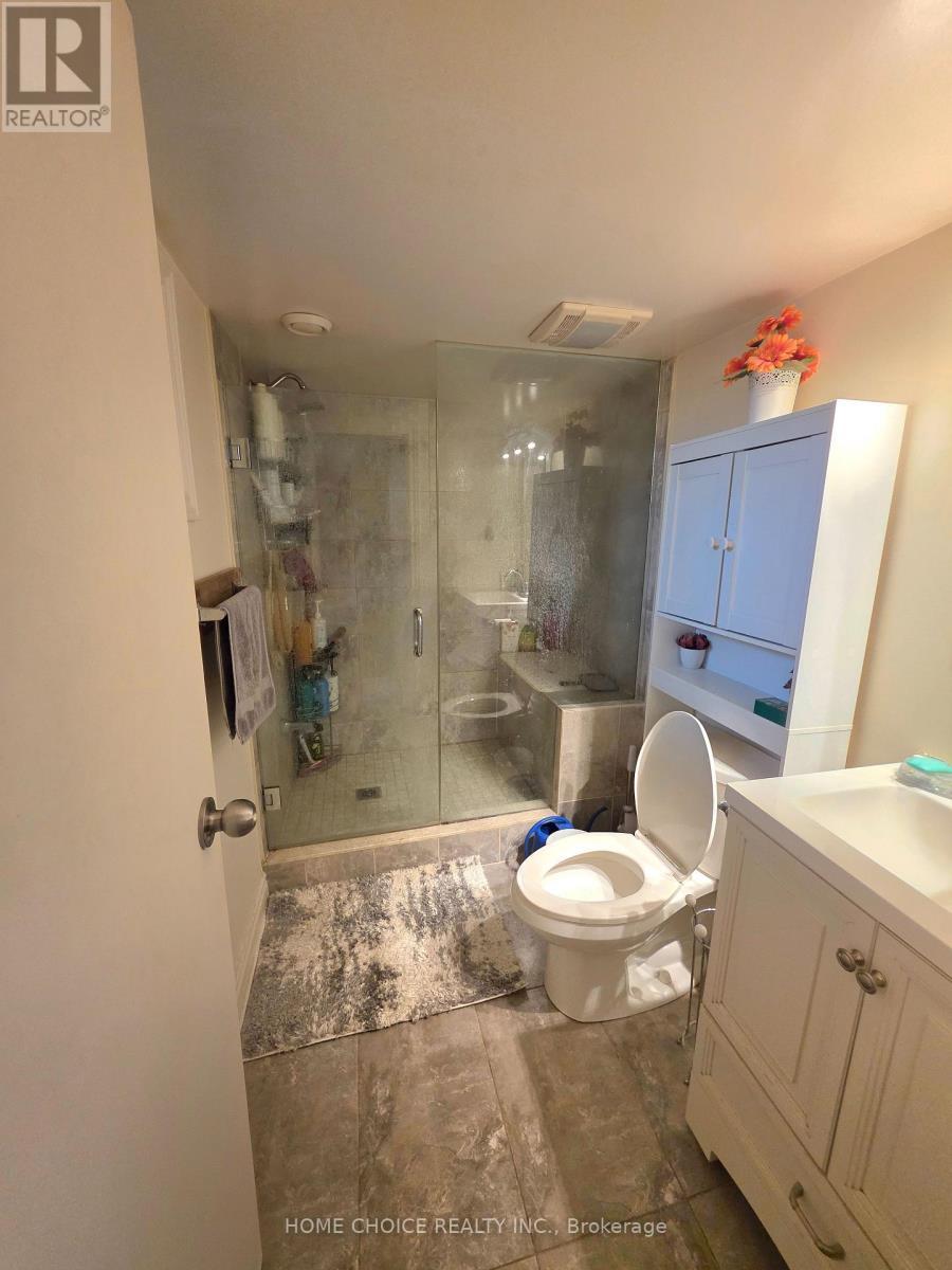 637 Pineridge Road, Waterloo, ON - Indoor Photo Showing Bathroom