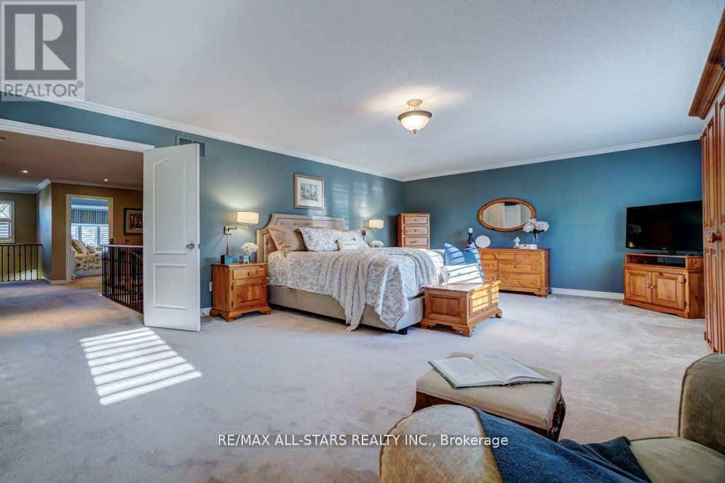 64 Button Crescent, Uxbridge, ON - Indoor Photo Showing Bedroom