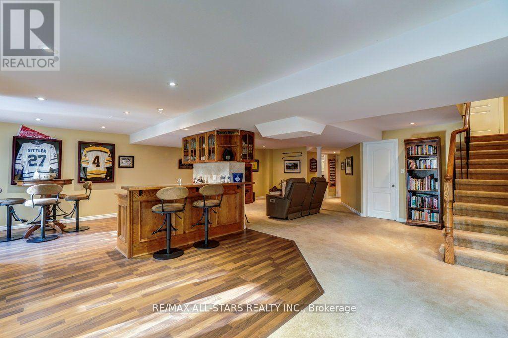 64 Button Crescent, Uxbridge, ON - Indoor