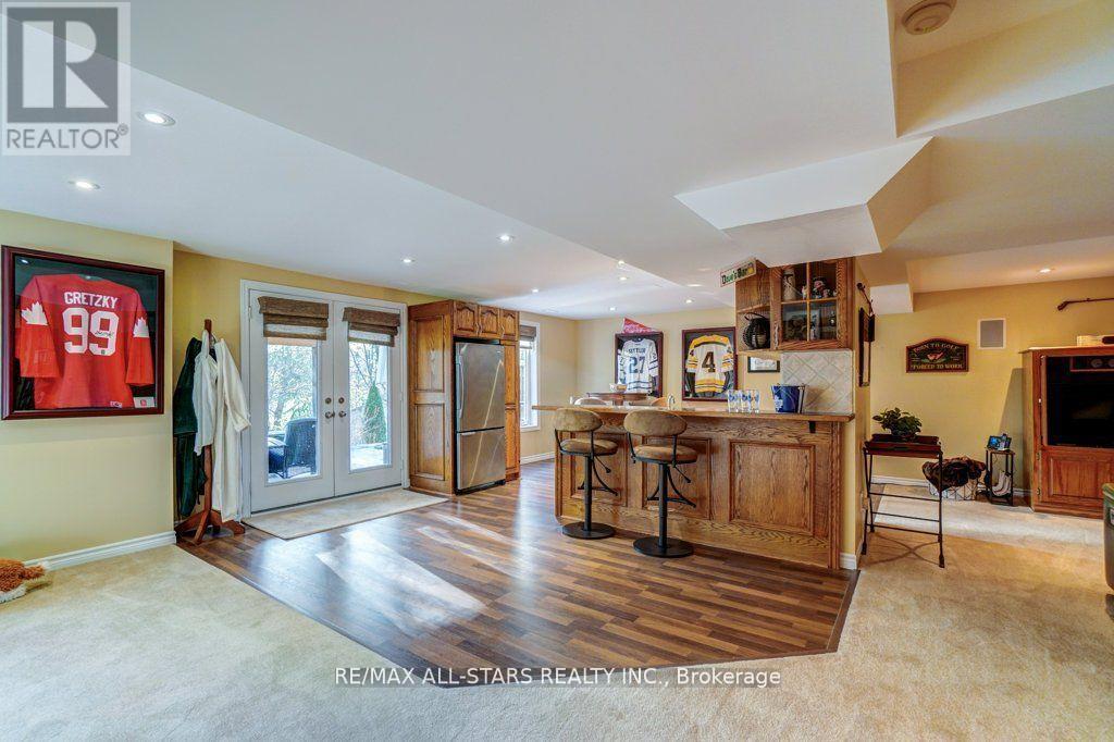 64 Button Crescent, Uxbridge, ON - Indoor