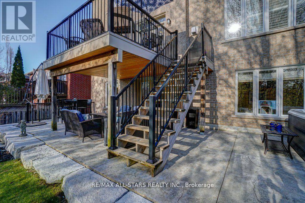 64 Button Crescent, Uxbridge, ON - Outdoor With Exterior