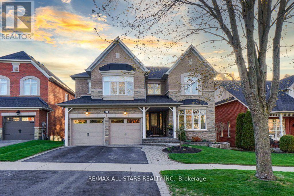 64 Button Crescent, Uxbridge, ON - Outdoor With Facade