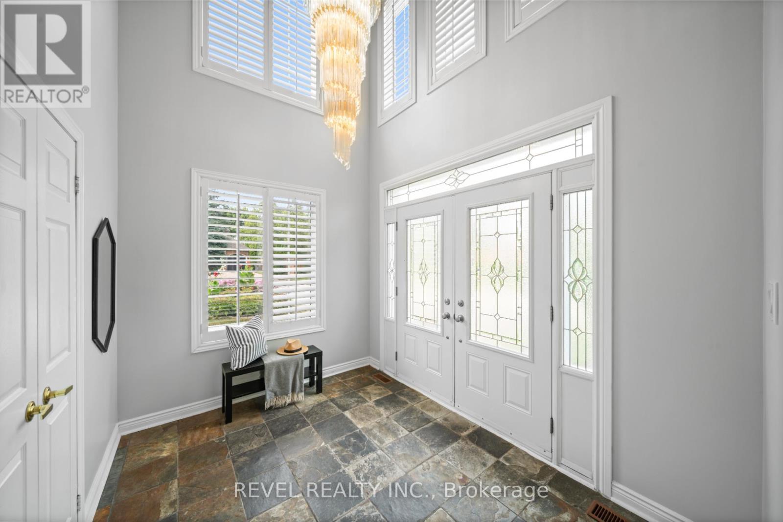 3723 Trelawny Circle, Mississauga, ON - Indoor Photo Showing Other Room