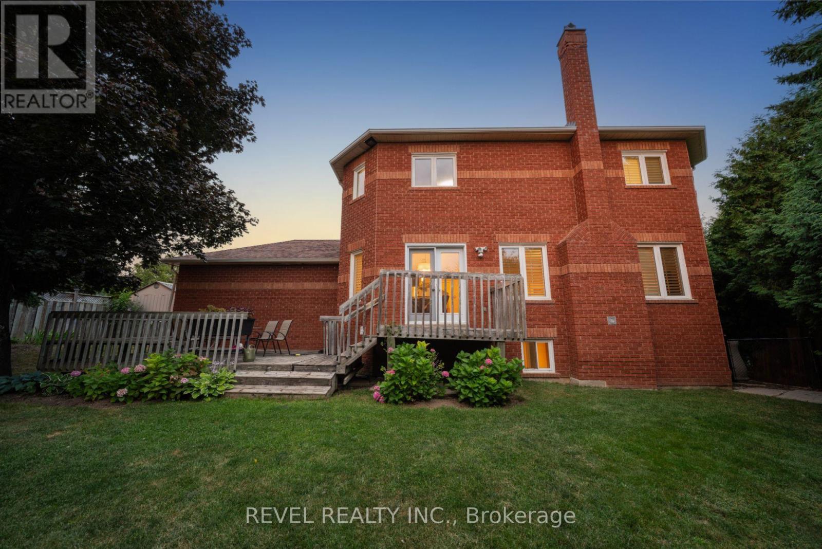 3723 Trelawny Circle, Mississauga, ON - Outdoor With Deck Patio Veranda With Exterior