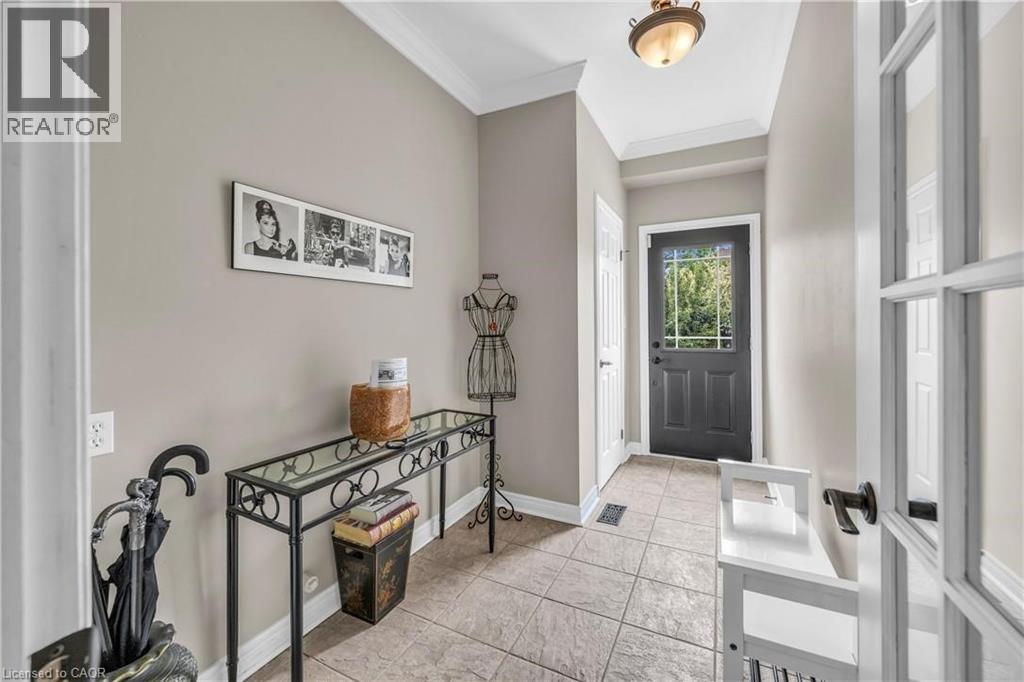 38 Sunbeam Drive, Hamilton, ON - Indoor Photo Showing Other Room