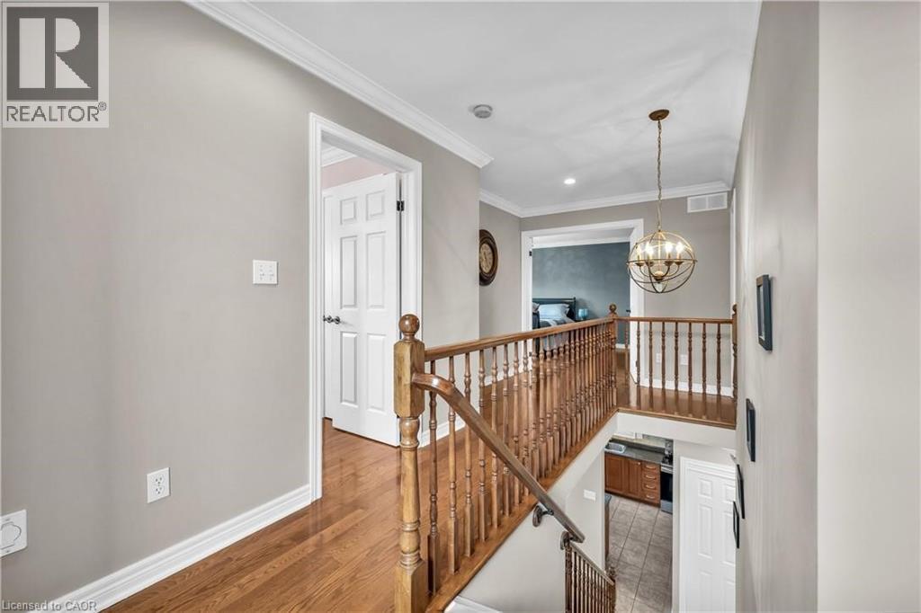 38 Sunbeam Drive, Hamilton, ON - Indoor Photo Showing Other Room