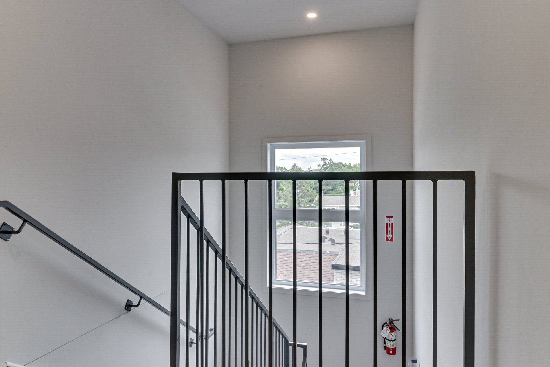 Intérieur - 8-2050 Boul. De Blois, Laval (Duvernay), QC - Indoor Photo Showing Other Room