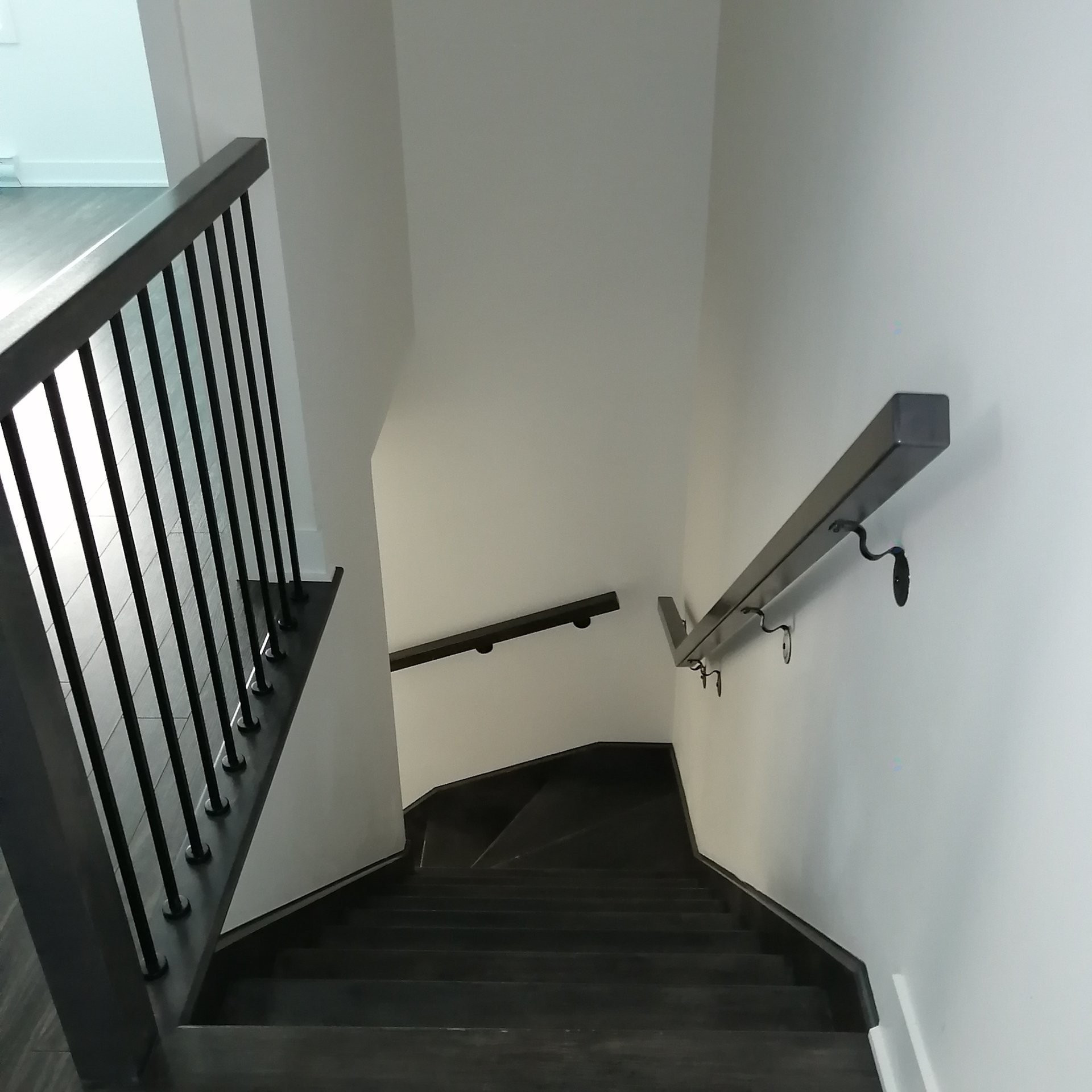 Hall d'entrée/Vestibule - 1-203 Rue St-Eugène, Salaberry-De-Valleyfield, QC - Indoor Photo Showing Other Room