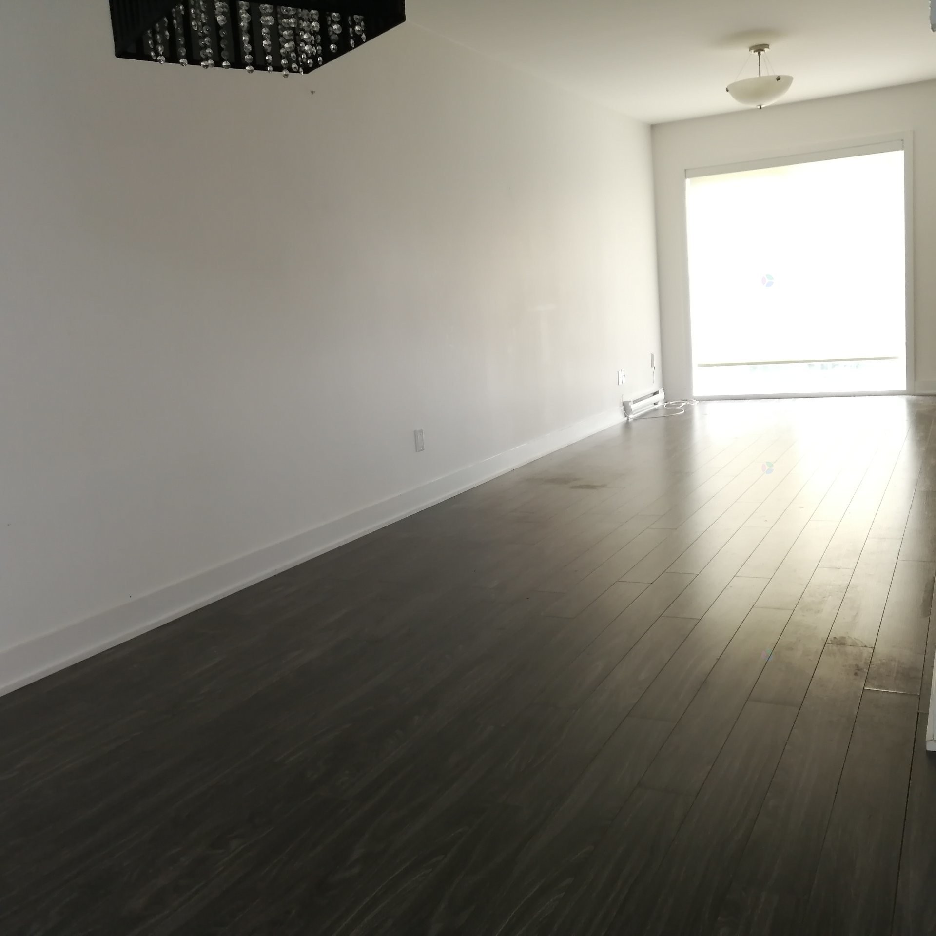 Salon - 1-203 Rue St-Eugène, Salaberry-De-Valleyfield, QC - Indoor Photo Showing Other Room