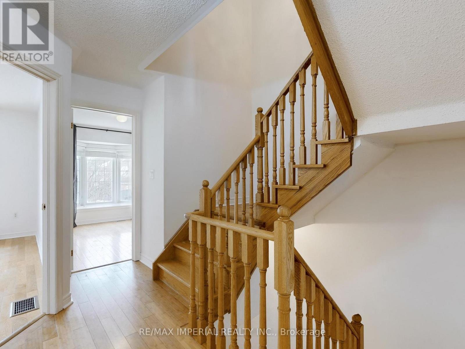 25 Ruby Crescent, Richmond Hill, ON - Indoor Photo Showing Other Room