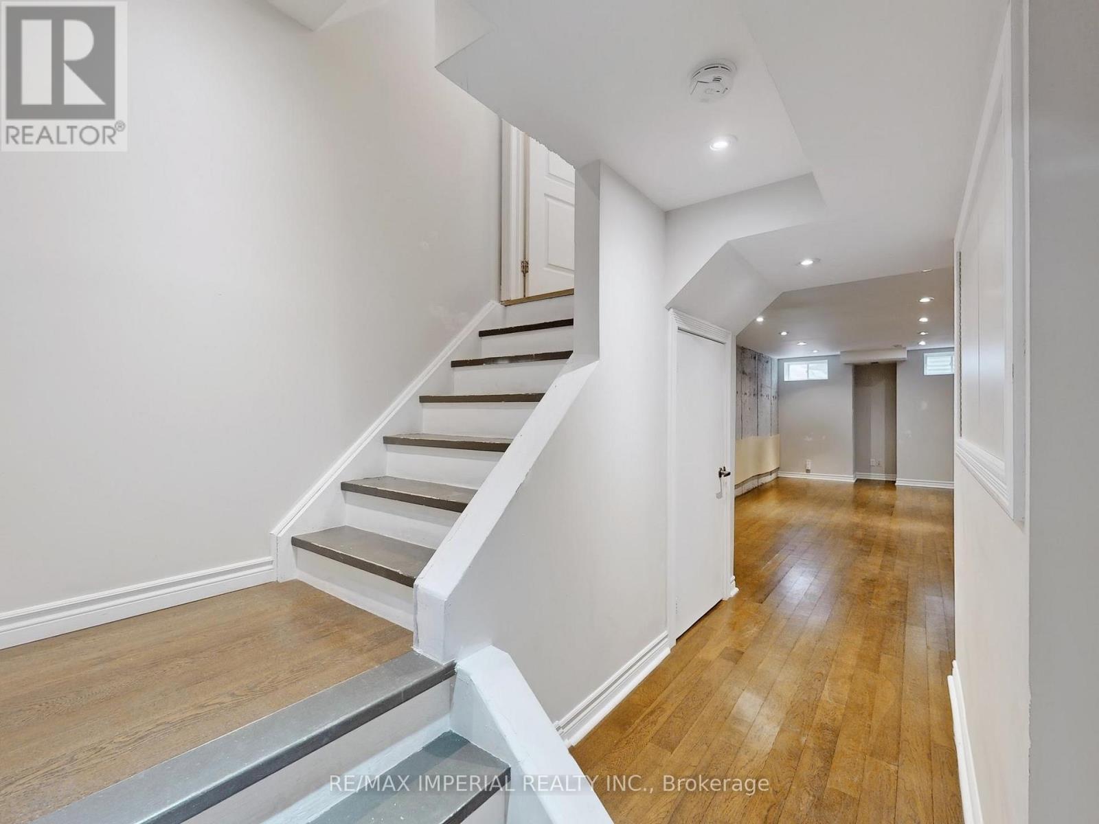 25 Ruby Crescent, Richmond Hill, ON - Indoor Photo Showing Other Room