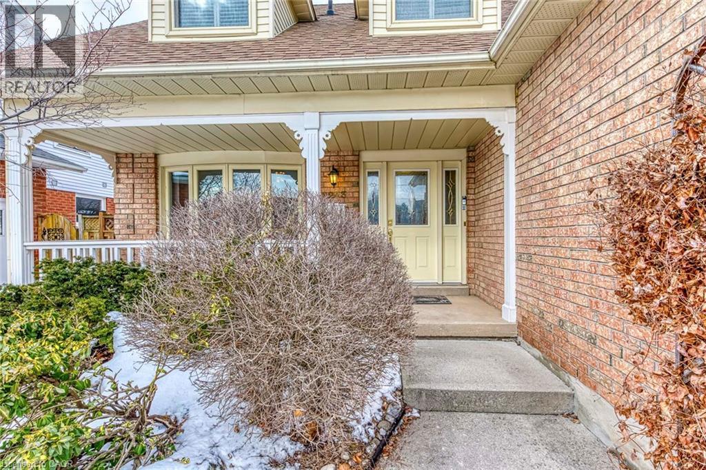 2223 Vista Drive, Burlington, ON - Outdoor