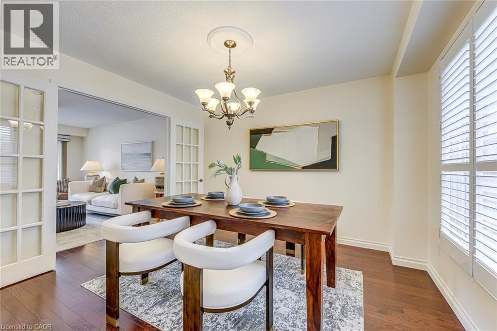 2223 Vista Drive, Burlington, ON - Indoor