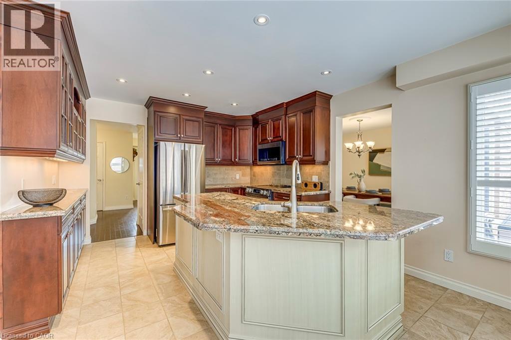 2223 Vista Drive, Burlington, ON - Indoor Photo Showing Kitchen With Stainless Steel Kitchen With Double Sink With Upgraded Kitchen