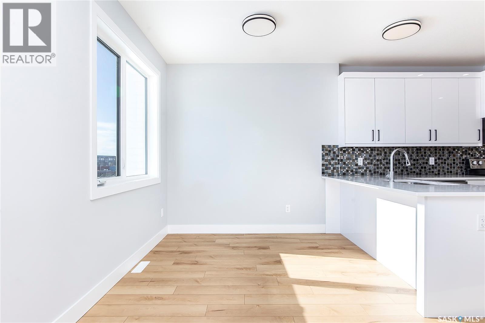 523 Sharma Crescent, Saskatoon, SK - Indoor