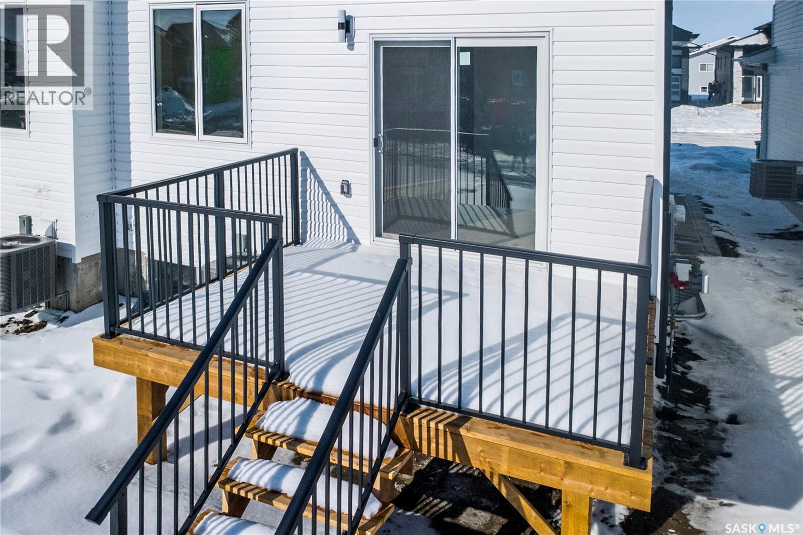 523 Sharma Crescent, Saskatoon, SK - Outdoor With Deck Patio Veranda With Exterior