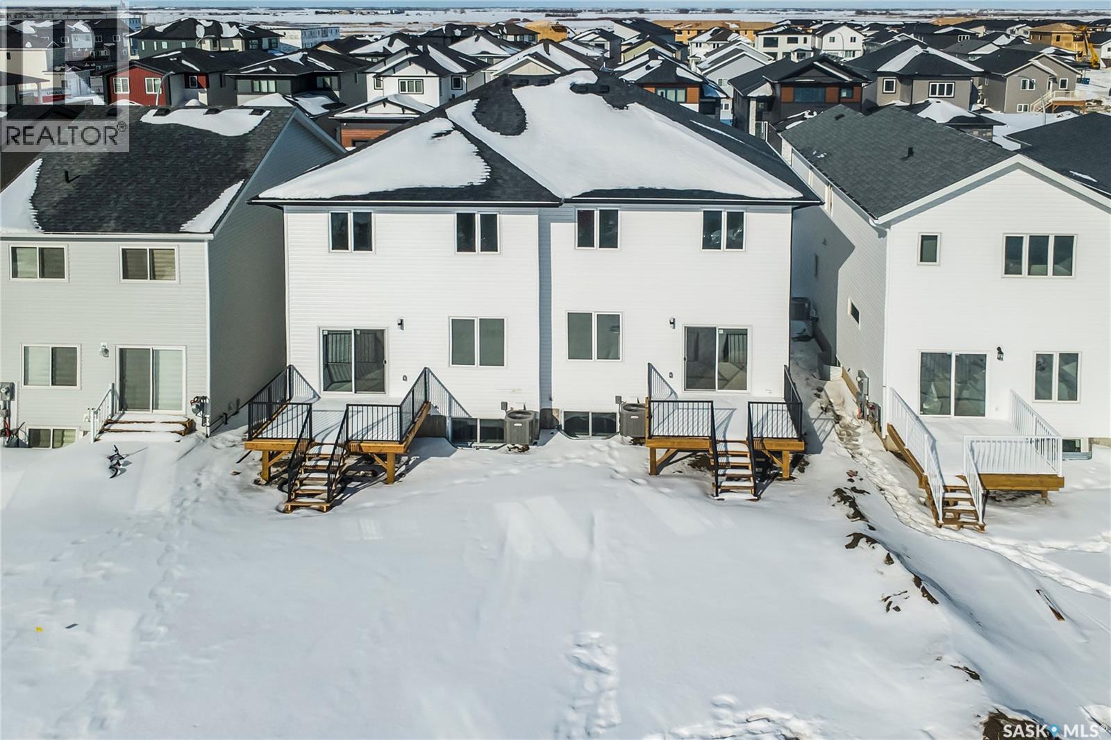 523 Sharma Crescent, Saskatoon, SK - Outdoor