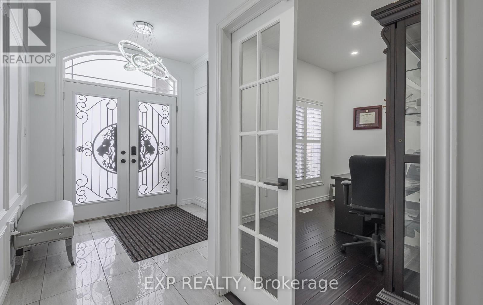 228 Greti Drive, Hamilton, ON - Indoor Photo Showing Other Room