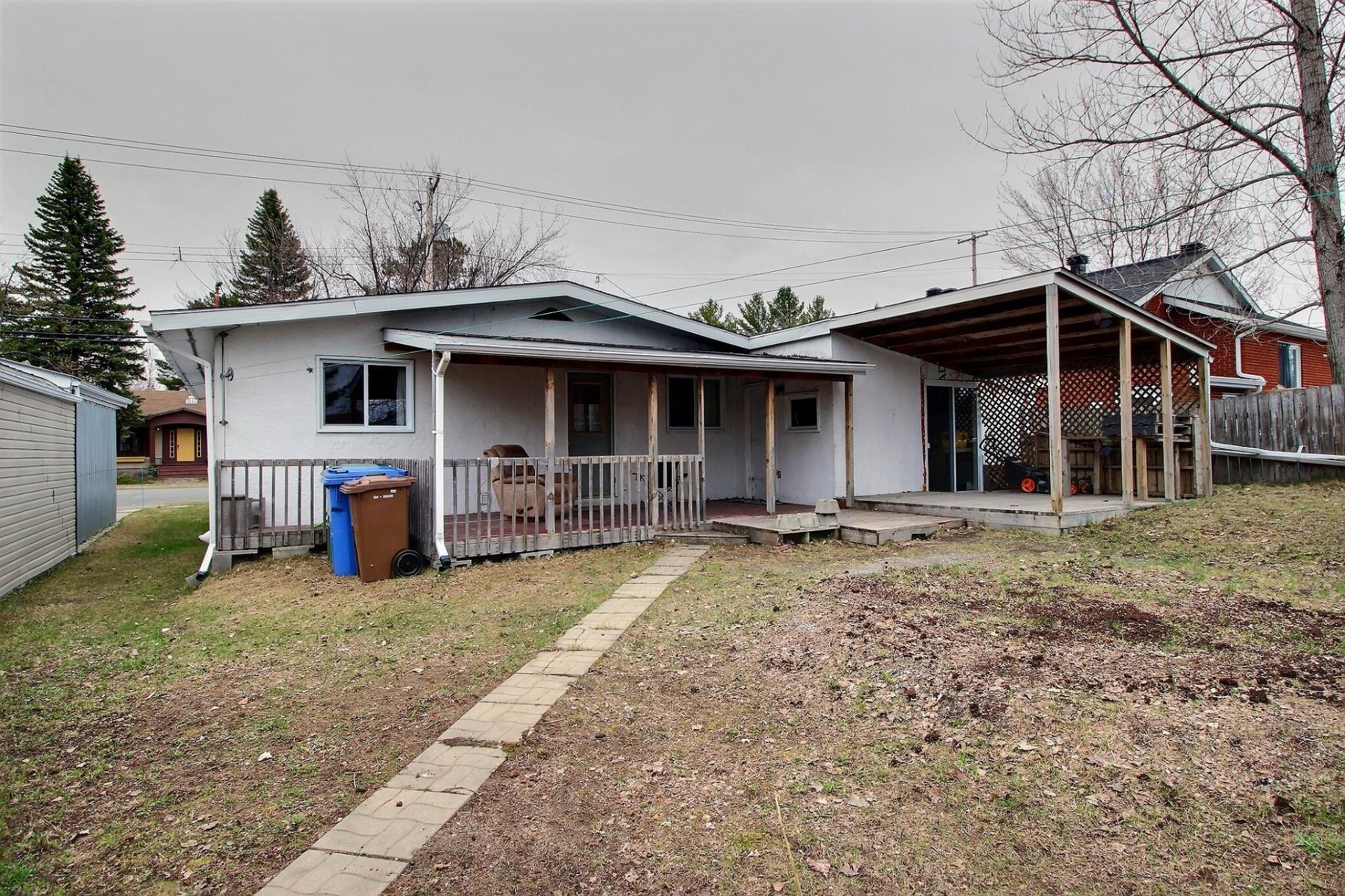 Courtyard - 334 Av. Dufault, Rouyn-Noranda, QC - Outdoor With Deck Patio Veranda