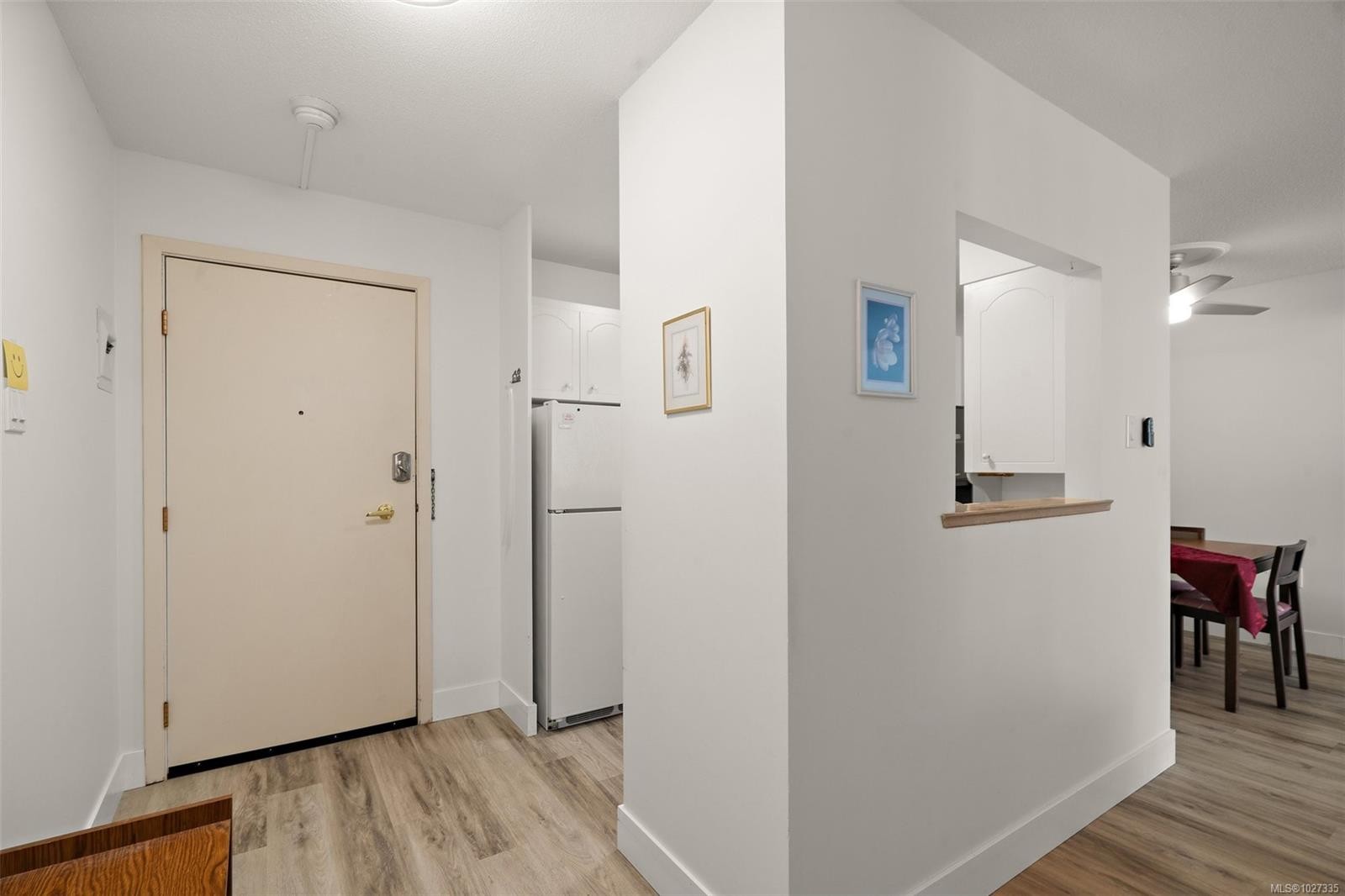 206-2050 White Birch Rd, Sidney, BC - Indoor Photo Showing Other Room