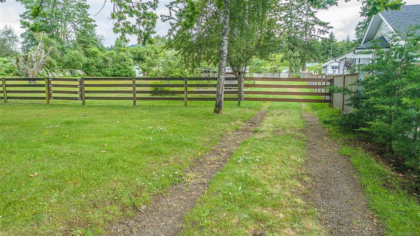 7261 Lantzville Rd, Lantzville, BC