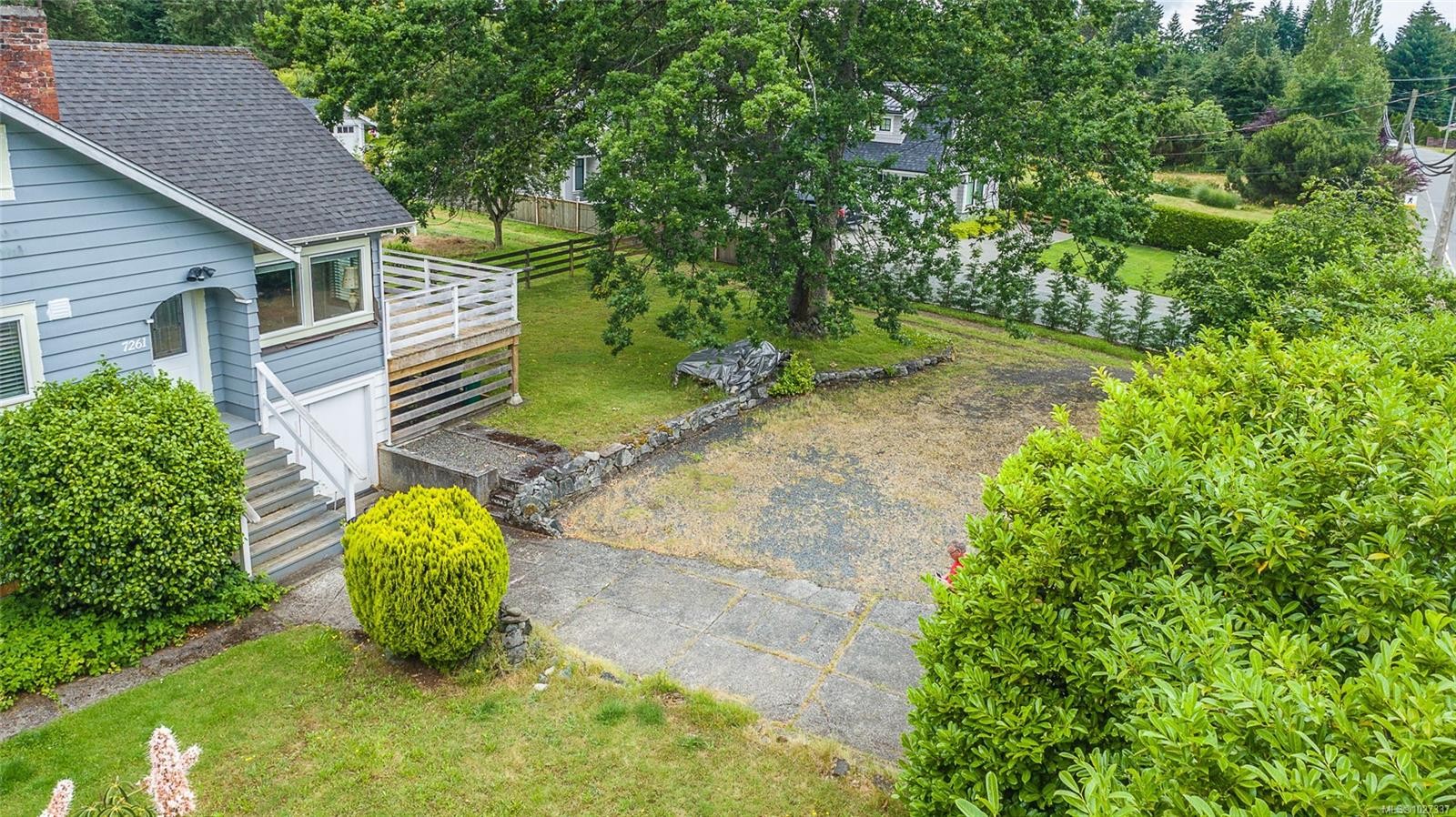 7261 Lantzville Rd, Lantzville, BC
