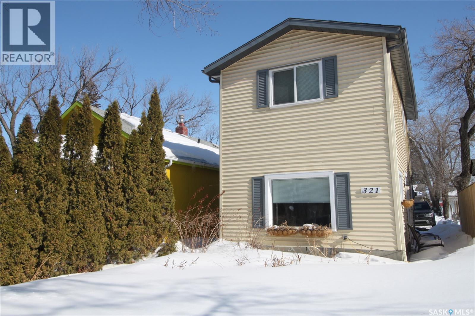 321 Bottomley Avenue N, Saskatoon, SK - Outdoor