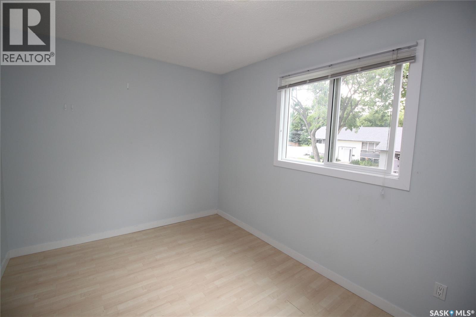 321 Bottomley Avenue N, Saskatoon, SK - Indoor Photo Showing Other Room