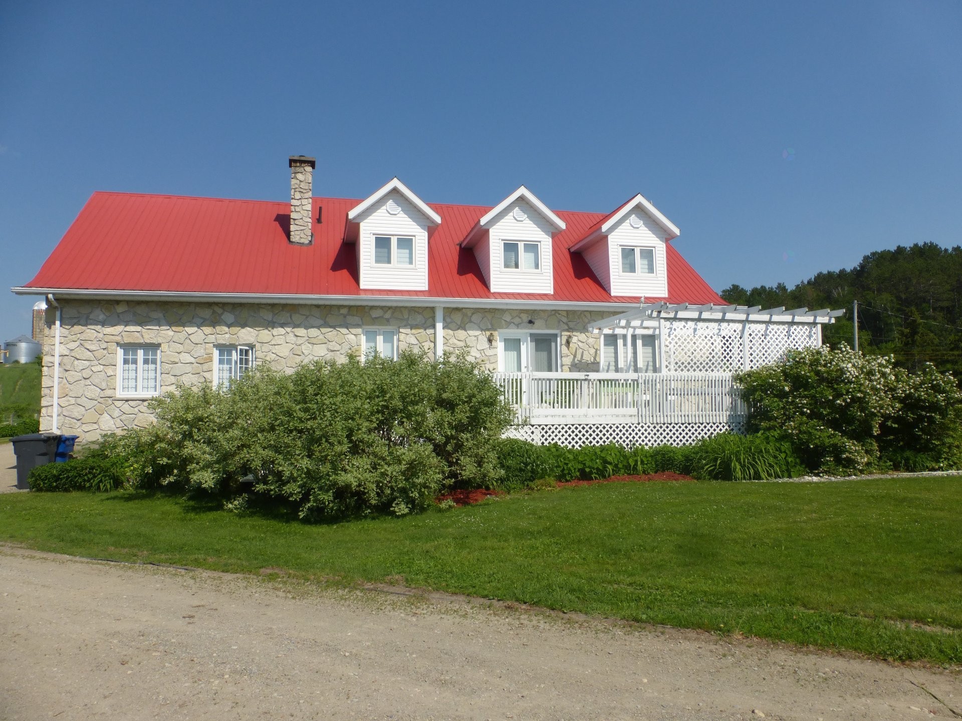 Back of Structure - 1269 2E Rang N., Saint-Édouard-De-Fabre, QC
