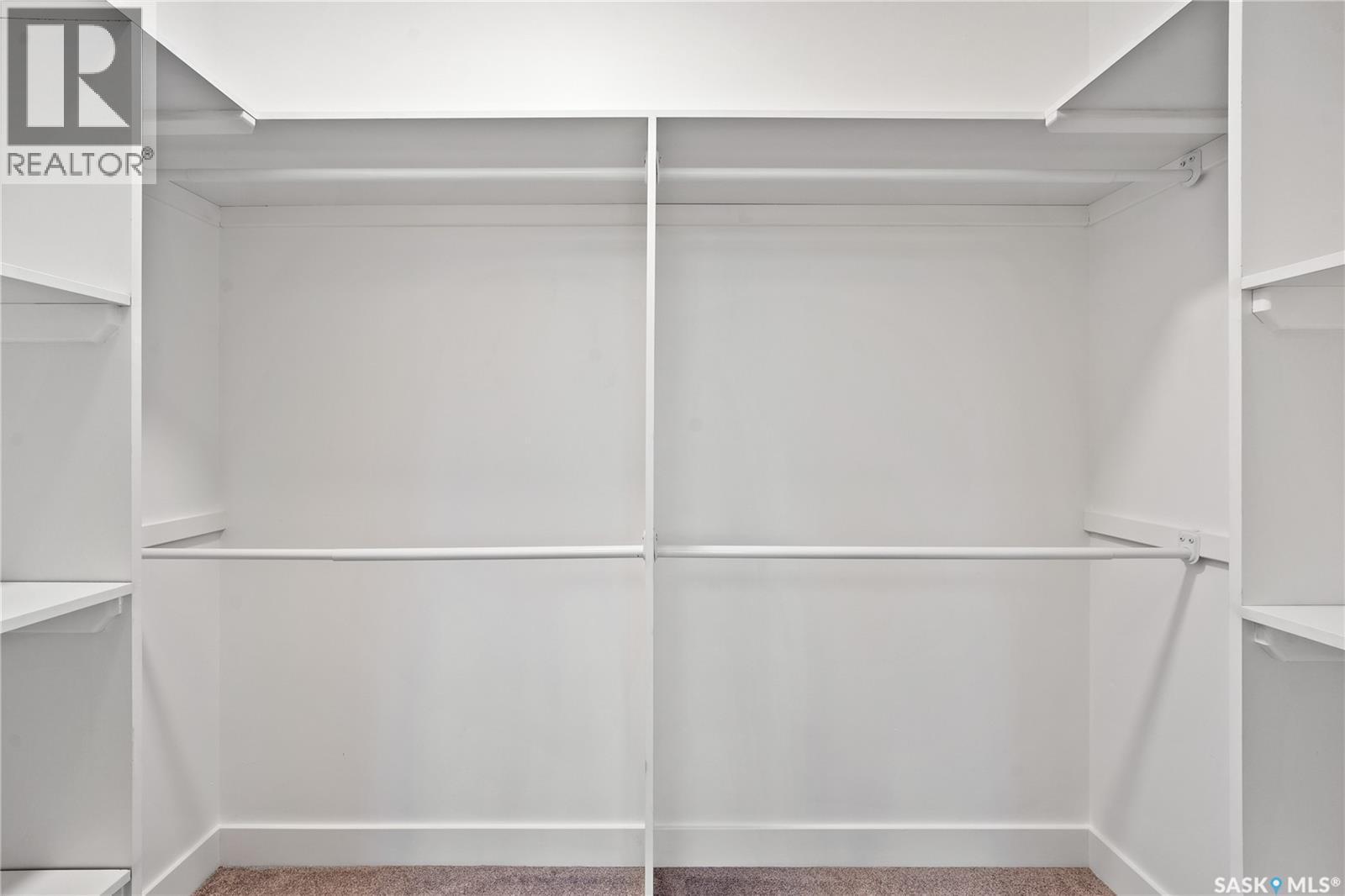 346 Asokan Bend, Saskatoon, SK - Indoor With Storage