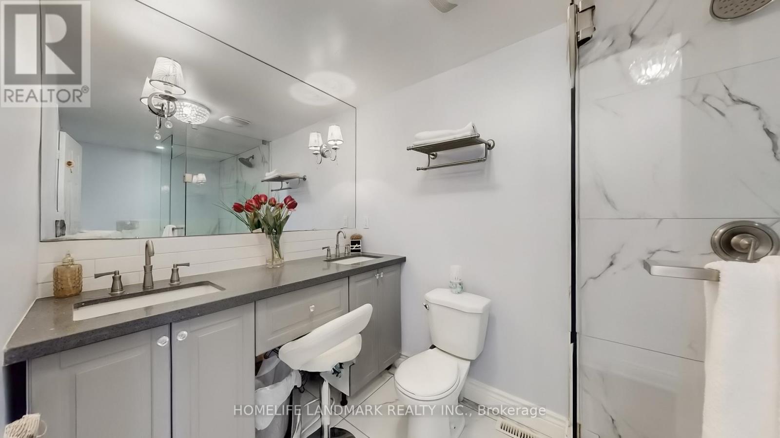 81 Stirling Crescent, Markham, ON - Indoor Photo Showing Bathroom