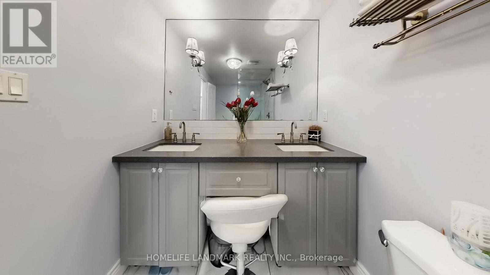 81 Stirling Crescent, Markham, ON - Indoor Photo Showing Bathroom