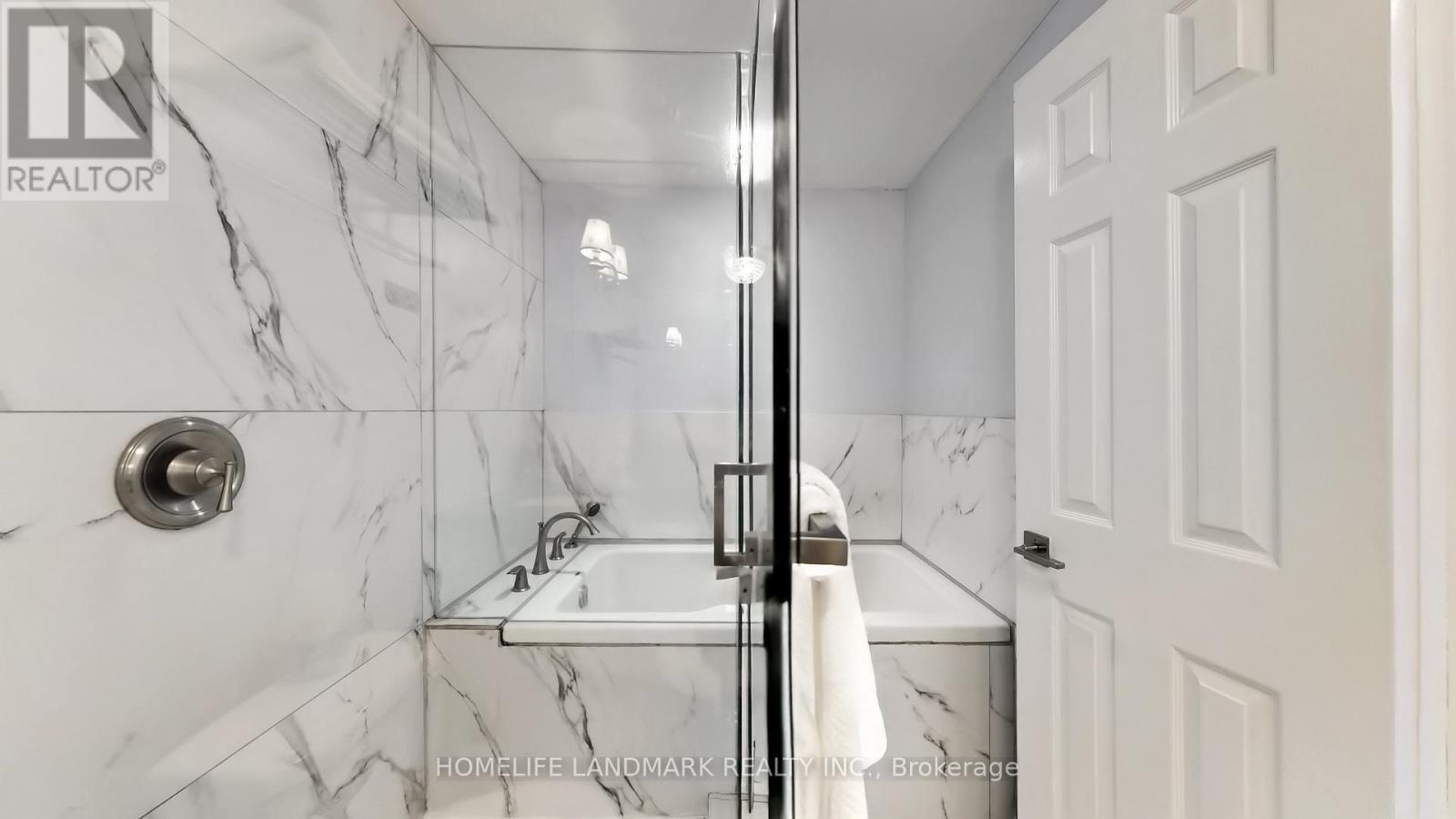 81 Stirling Crescent, Markham, ON - Indoor Photo Showing Other Room