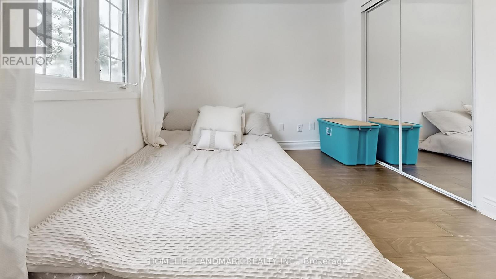 81 Stirling Crescent, Markham, ON - Indoor Photo Showing Bedroom