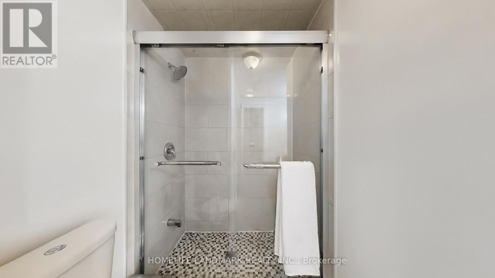 81 Stirling Crescent, Markham, ON - Indoor Photo Showing Bathroom