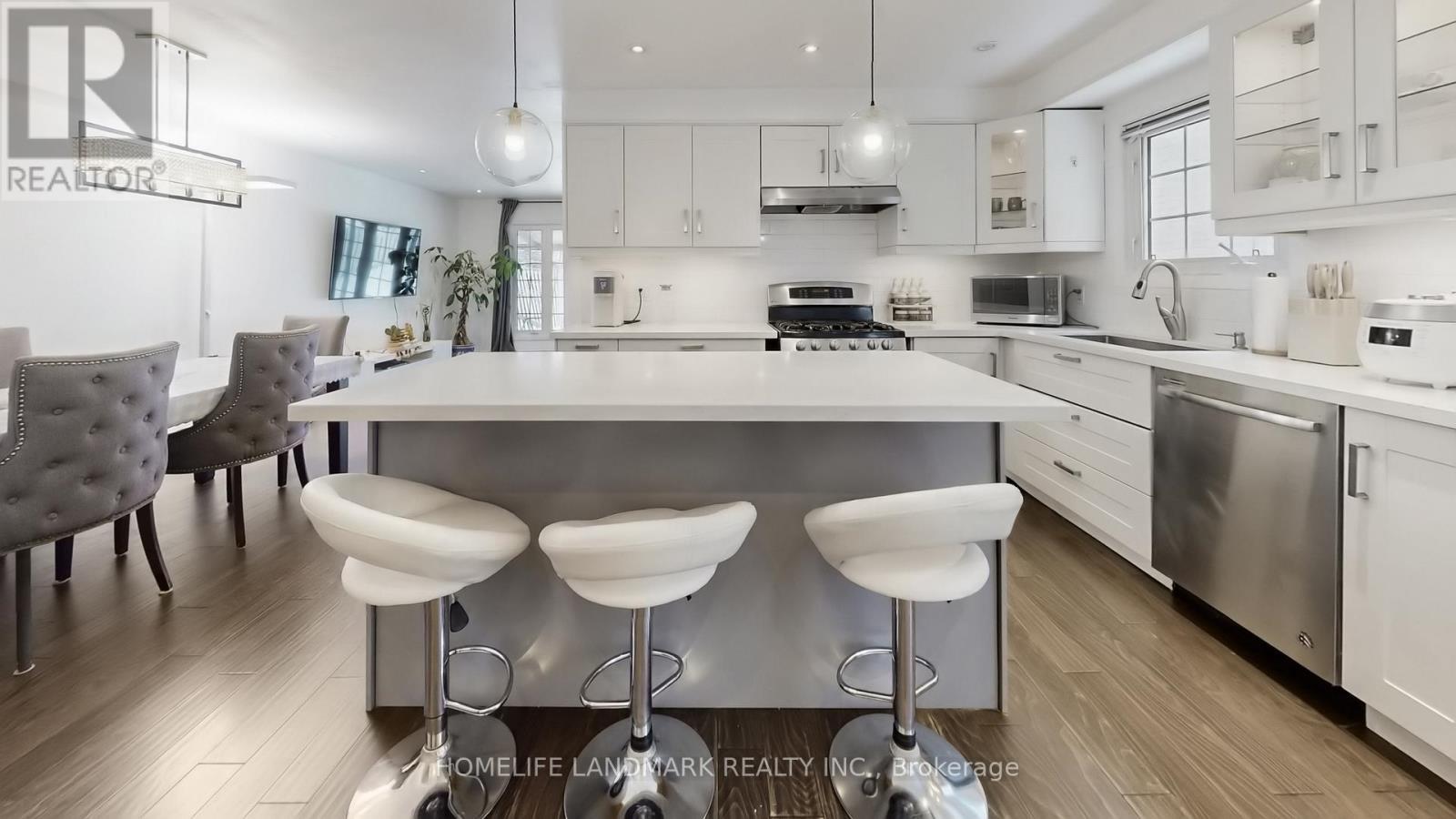 81 Stirling Crescent, Markham, ON - Indoor Photo Showing Kitchen With Stainless Steel Kitchen With Upgraded Kitchen