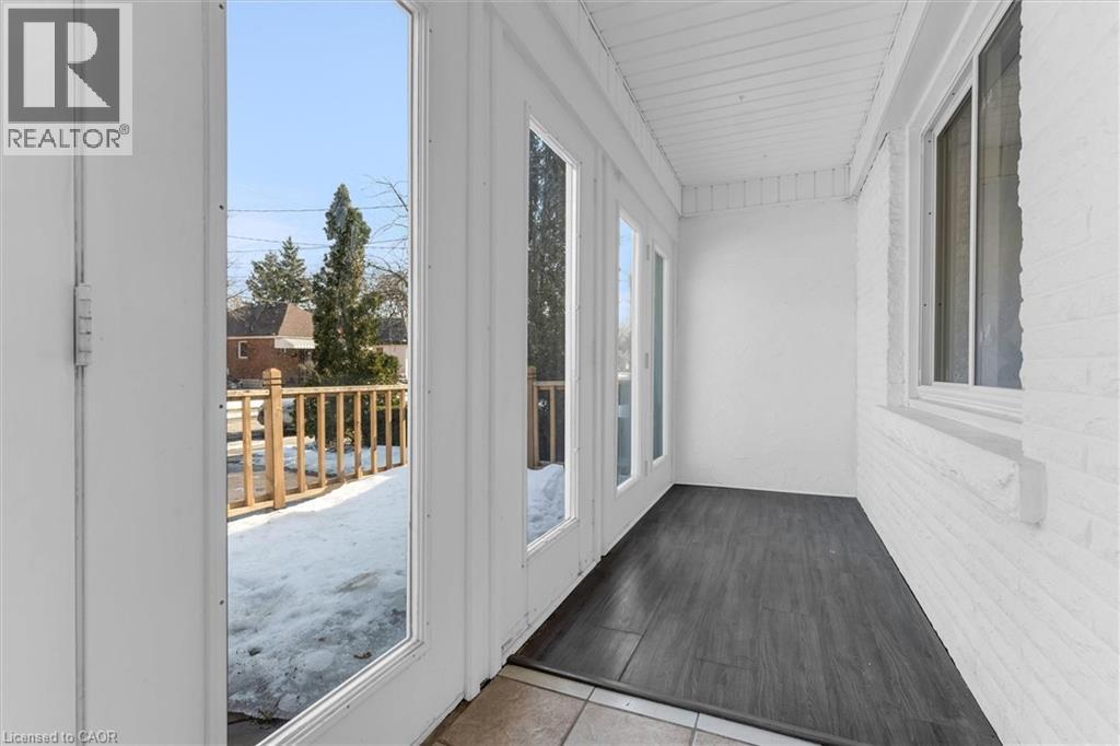 40 West 3Rd Street, Hamilton, ON - Outdoor With Exterior