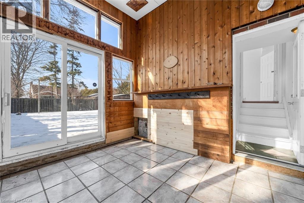 40 West 3Rd Street, Hamilton, ON - Indoor Photo Showing Other Room