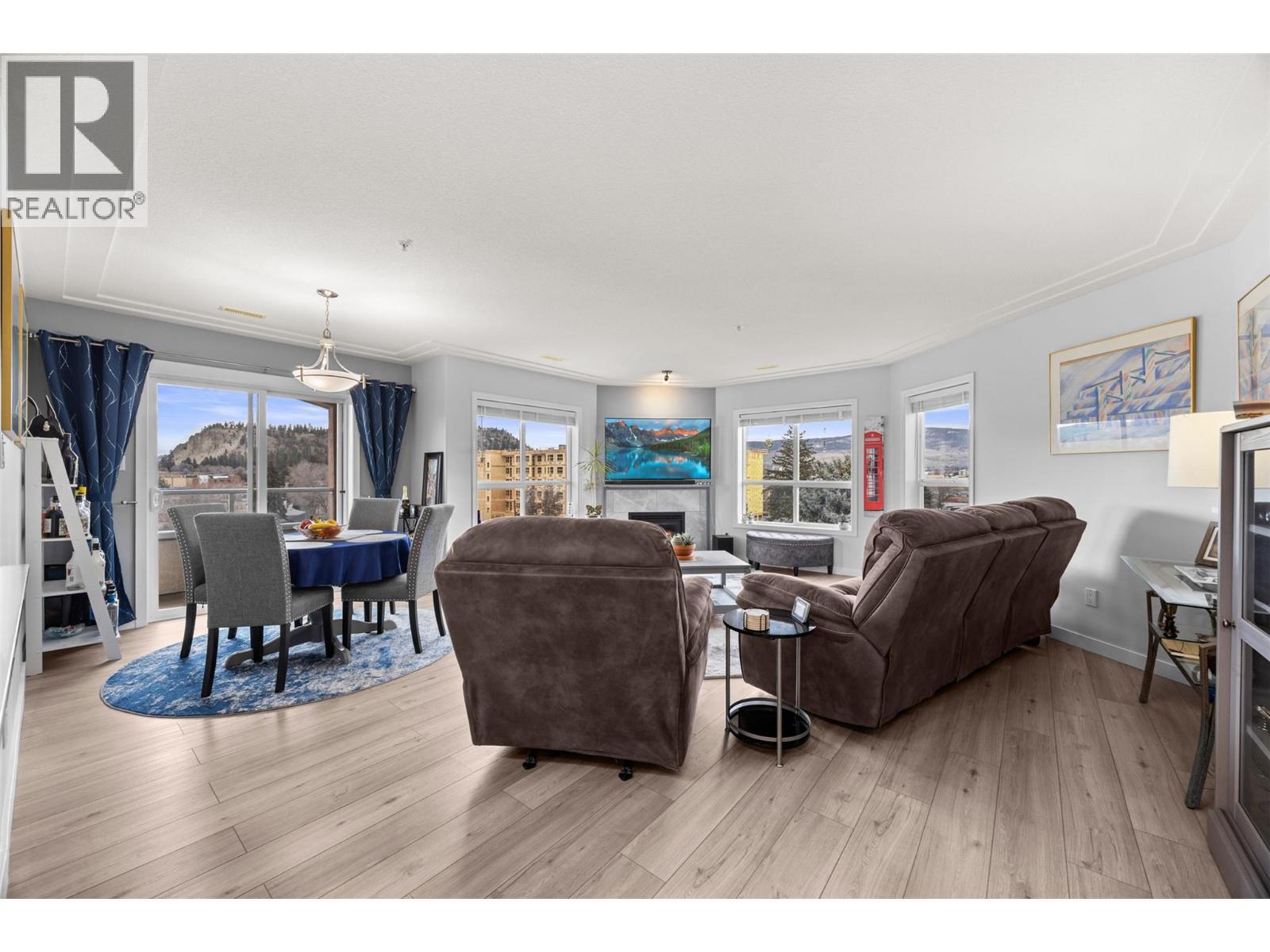 Living - 1895 Ambrosi Road Unit# 502, Kelowna, BC - Indoor Photo Showing Living Room