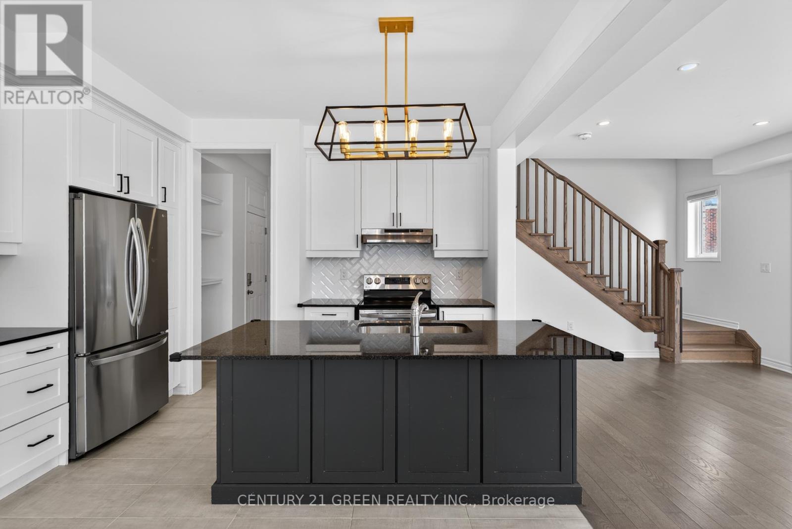 3140 Willowridge Path, Pickering, ON - Indoor Photo Showing Kitchen With Stainless Steel Kitchen With Upgraded Kitchen
