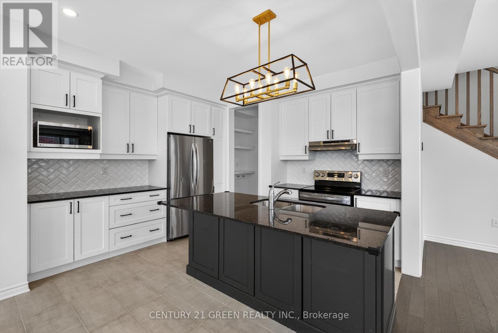 3140 Willowridge Path, Pickering, ON - Indoor Photo Showing Kitchen With Stainless Steel Kitchen With Upgraded Kitchen